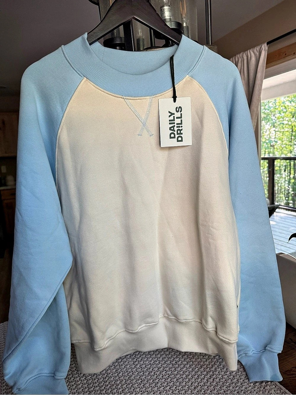 Daily Drills Heavyweight Vintage Raglan Crew Sweatshirt, size M/L. NWT.